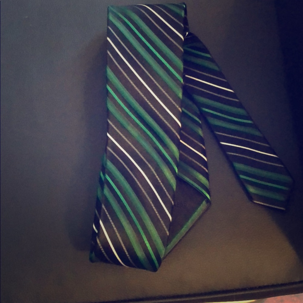 Express men’s tie